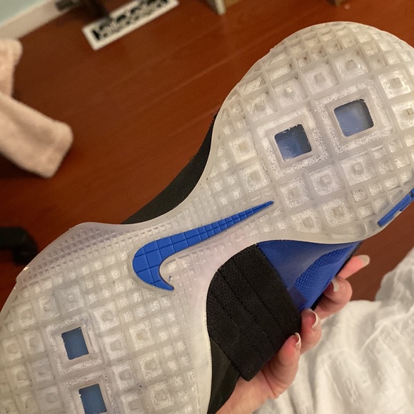 Nike basketball shoes - Picture 5 of 5